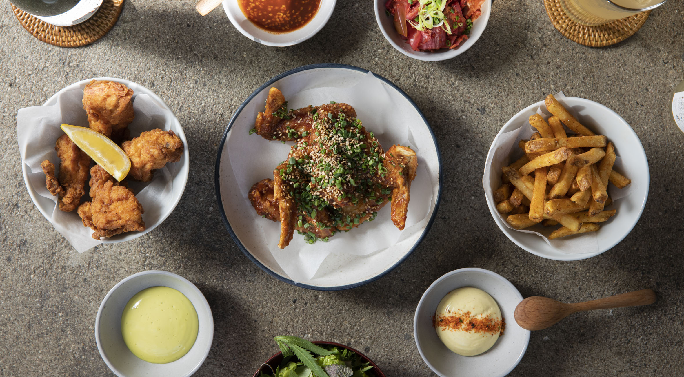 Fried chicken feast hos Kōnā i Carlsberg Byen – Tidligere Noma-kok har åbnet fried chicken counter